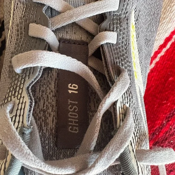 Brooks “Ghost 16”Men's Athletic Shoes Gray & Neon Yellow Size 9.5 4E Extra Wide - Picture 8 of 13